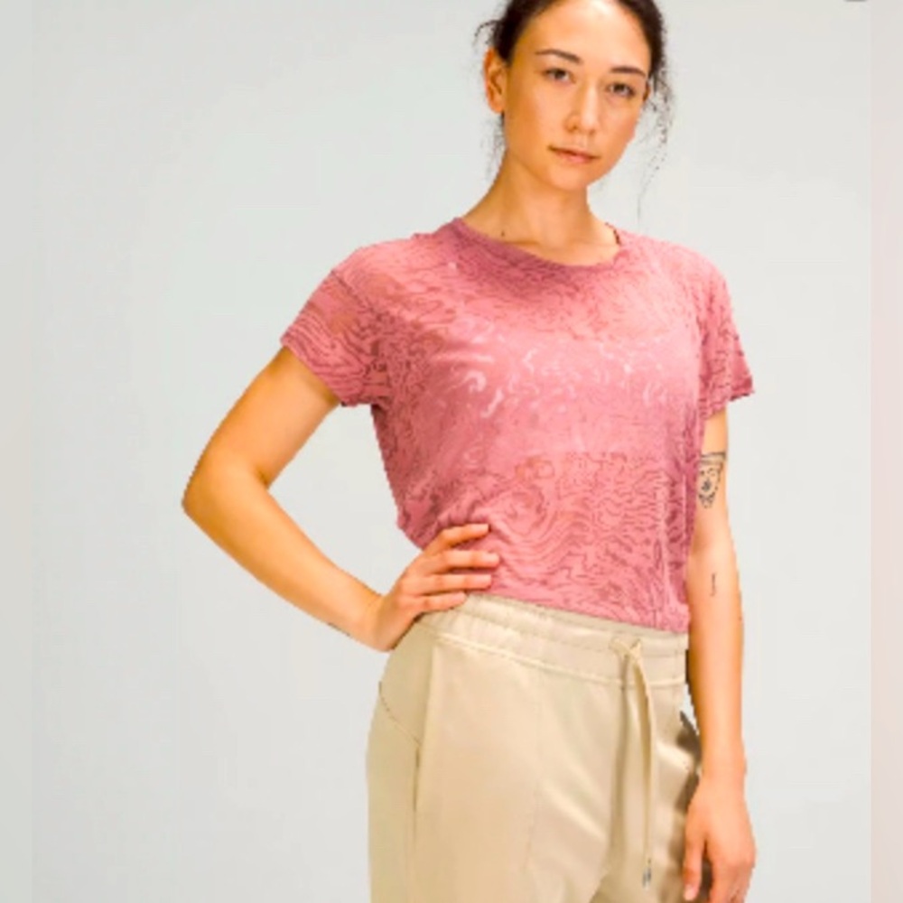 Lululemon crop tee Cate veil spice 6
